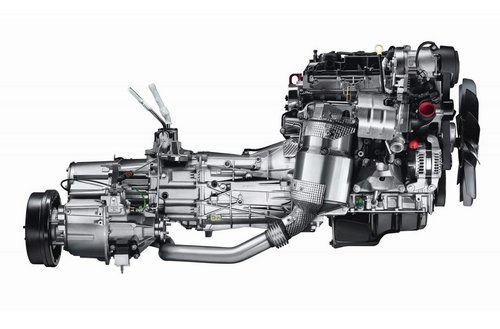 2012路虎卫士配新柴油引擎 售价约为22万_汽