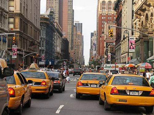 纽约出租车将在2012年全部被替换为Hybrid_汽
