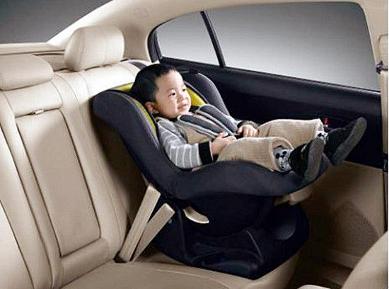 7成中国父母不安装汽车儿童安全座椅_宁波车