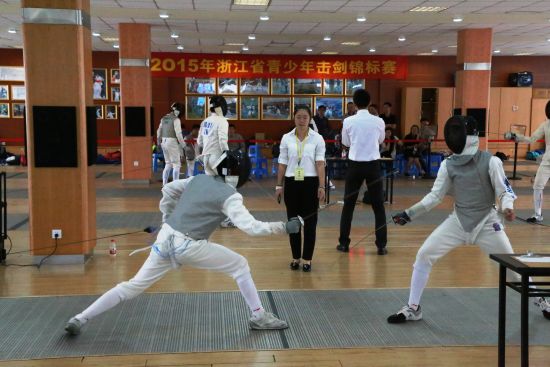 浙江省青少年击剑锦标赛在杭十中尚义击剑馆开